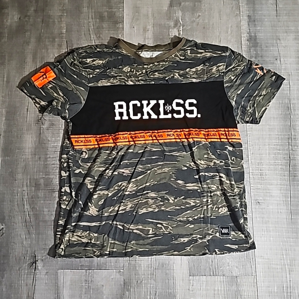 Free Gift Young and Reckless mens shirt large